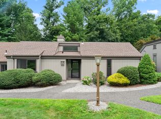 886 Heritage Vlg #B, Southbury, CT