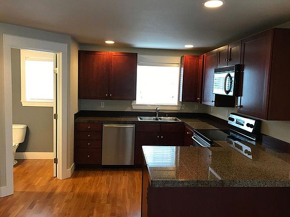 Spacious Kitchen with lots of storage