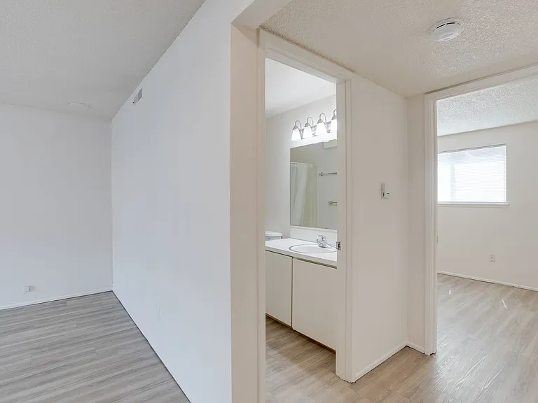 VILLAGE VICTORIAN APARTMENTS - YOUR HOME IS HERE! - UP TO 4 WEEKS FREE! — Photo 20