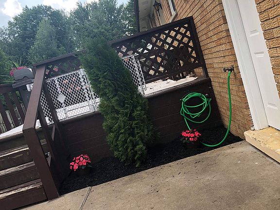 2nd image of 53214 Dryden St