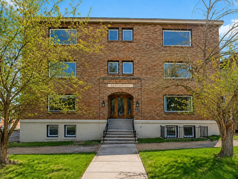 1016 S 8th St #2 — Photo 8