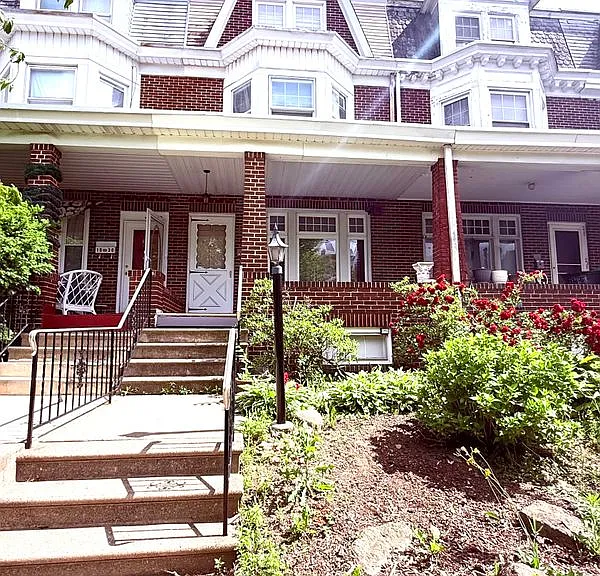 1538 W Chew St — Photo 1