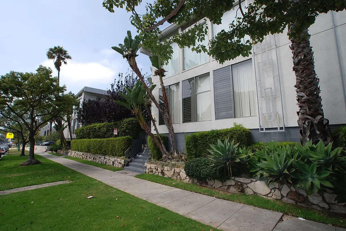 Building Photo - Washington Apartments