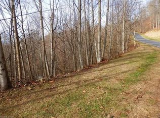 505 Somersby Pkwy, Laurel Park, NC 28739