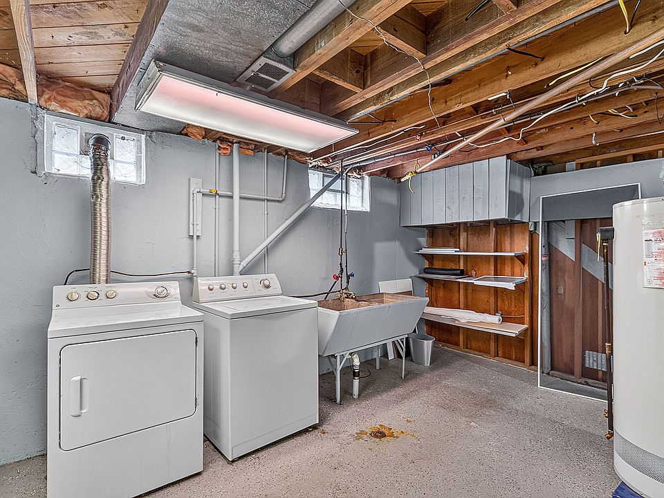 825 N Edison Ave, photo 17