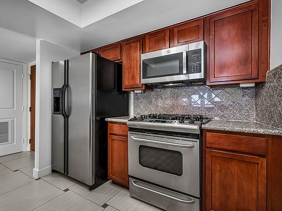 5th image of 11551 Santa Monica Blvd APT 301