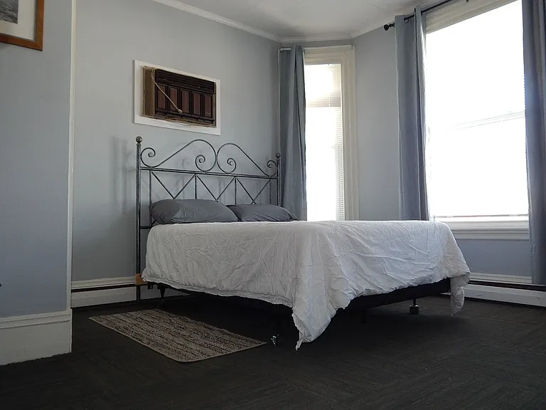 317 State St — Photo 1