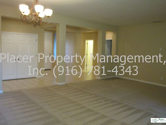 3rd image of 1165 Southwick Ln