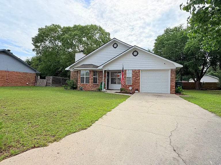 1233 Riyadh Rd — Photo 33