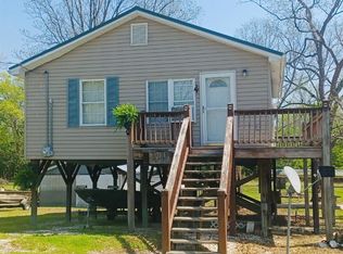 70 Gallinipper Rd, Hardin, IL 62047