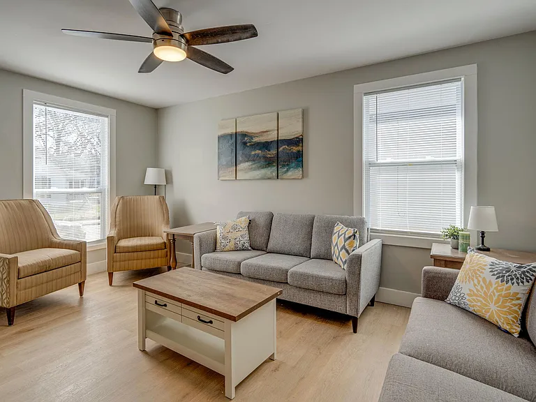 1214 Pennock Ave #1 — Photo 6