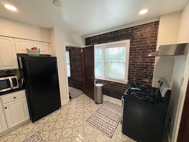 404 N Back Bay Blvd #8 — Photo 9