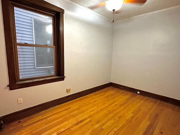 3rd image of 2516 North Washtenaw #2