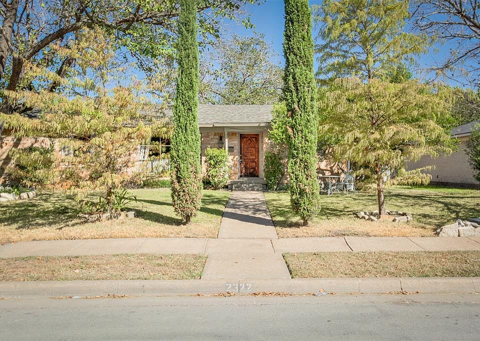 1st image of 2322 Riverway Dr
