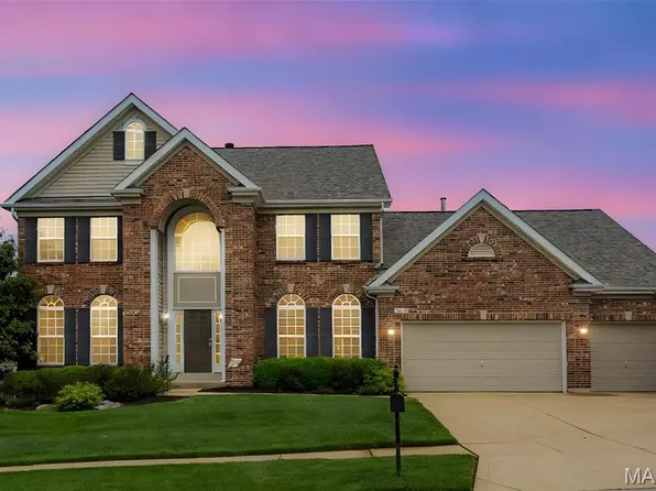 3015 Windsor Point Dr, Saint Louis, MO 63129