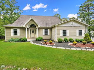 145 W Lilac Rd, Milford, PA 18337