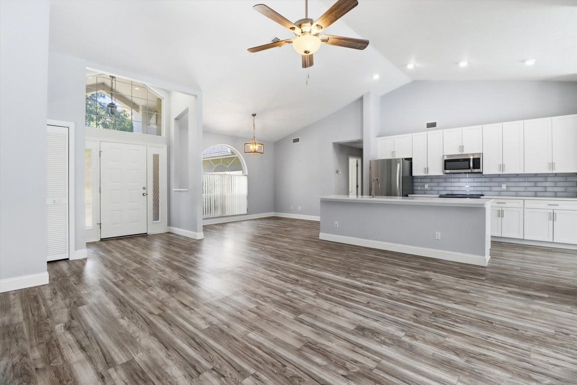 next background image