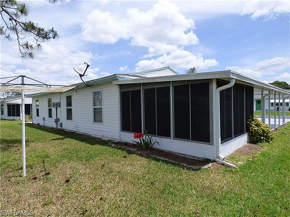 5th image of 18 Heath Aster Ln