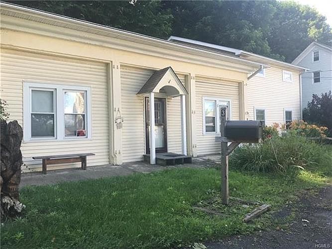 2nd image of 3 Meadow Ave