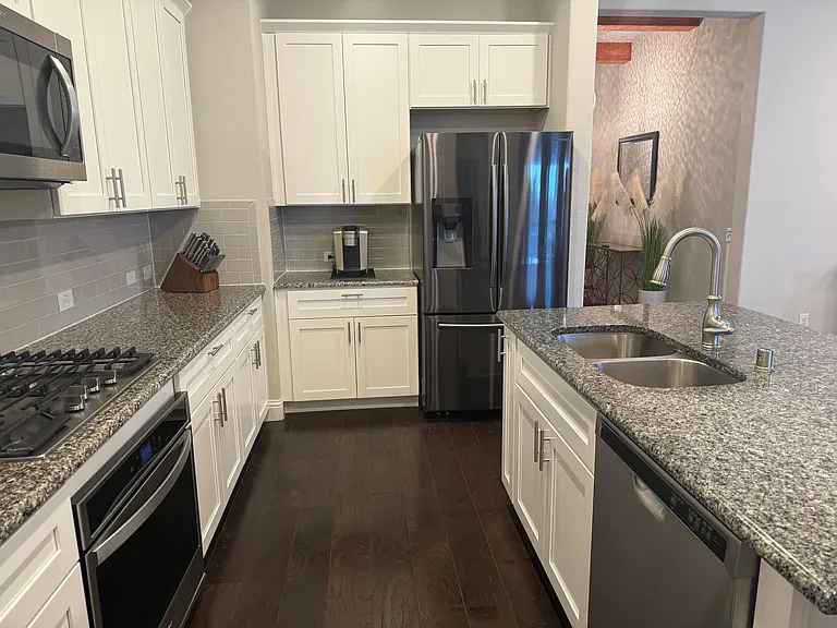 1304 Torrent Dr — Photo 7