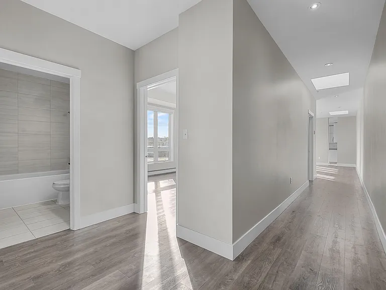 3569 Dutch Village Rd — Photo 56