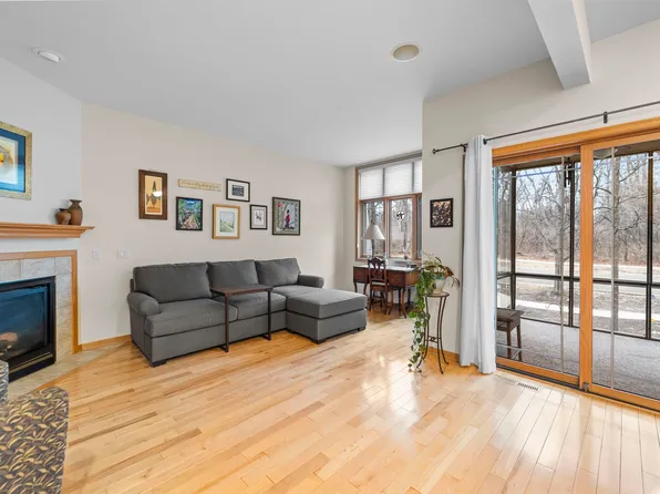 42 Wood Brook Way, Madison, WI 53711