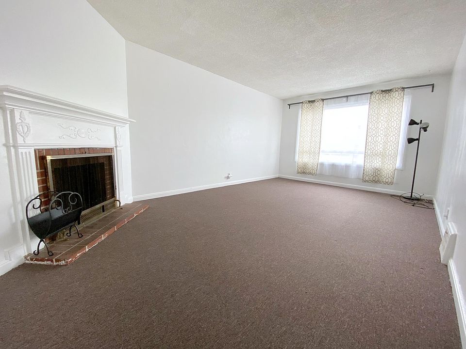 Huge living room and sunny