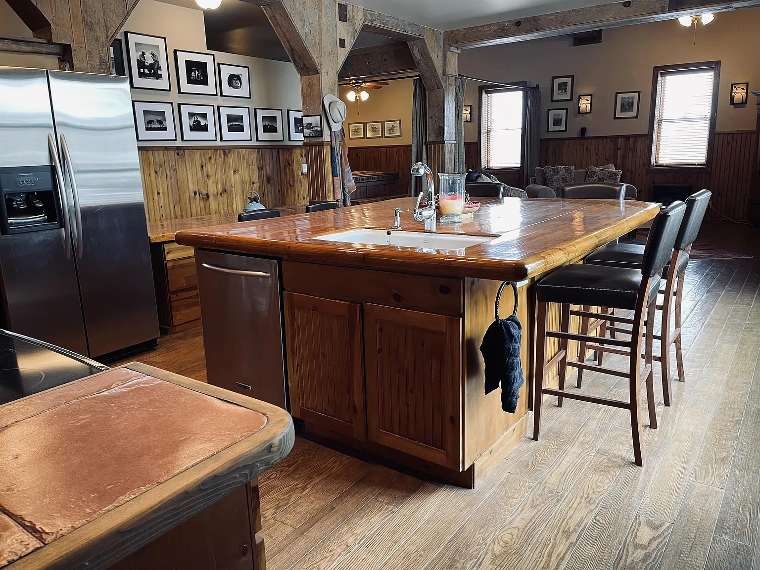 Westcliffe Outpost Apartments - Silverado Suite — Photo 3