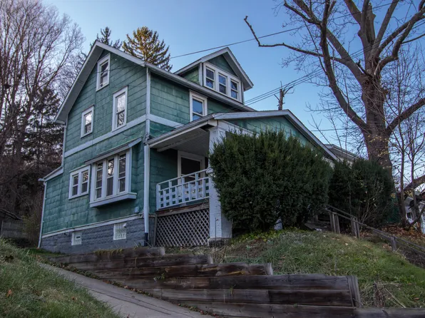 1684 Manchester Rd, Akron, OH 44314