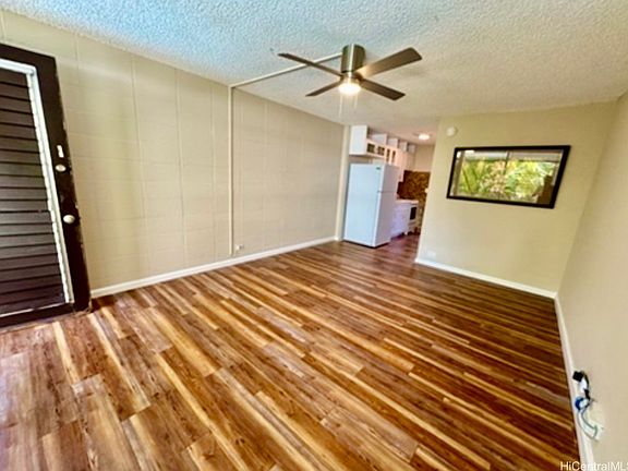 2nd image of 425 Ena Rd APT 302B