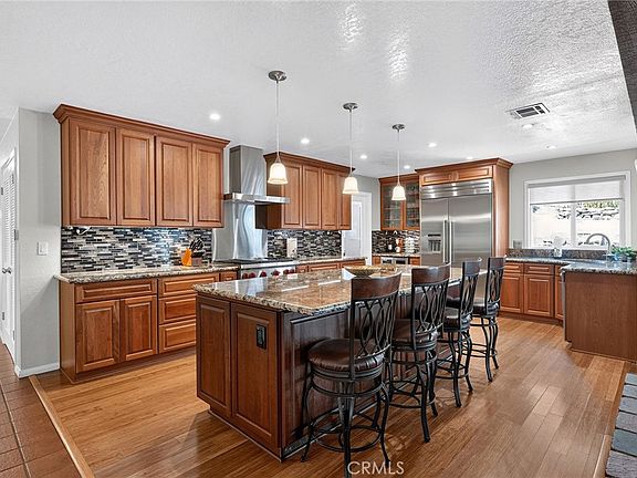 3rd image of 33465 Wild Lilac Rd