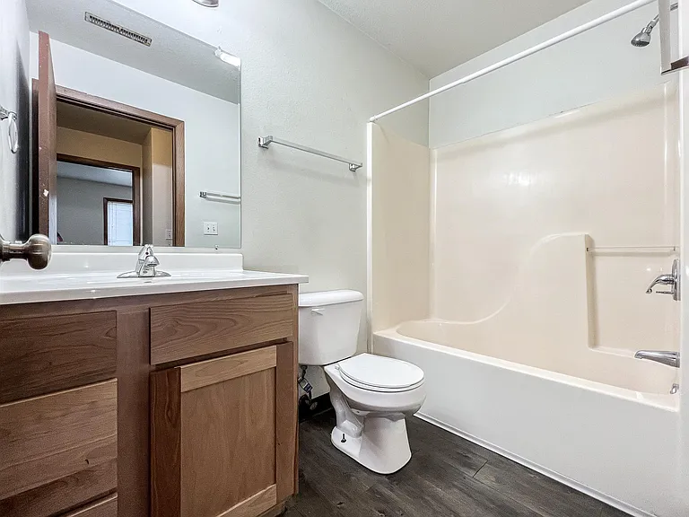 211 S Kellogg Ave #4 — Photo 11