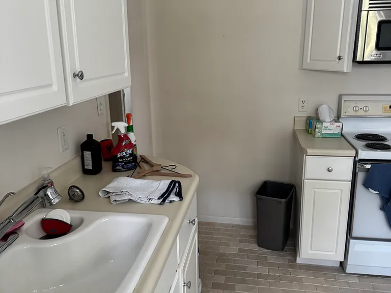 2125 Eastern Ave — Photo 16