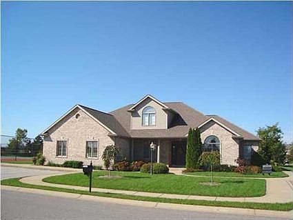 3rd image of 2211 Pebble Beach Dr
