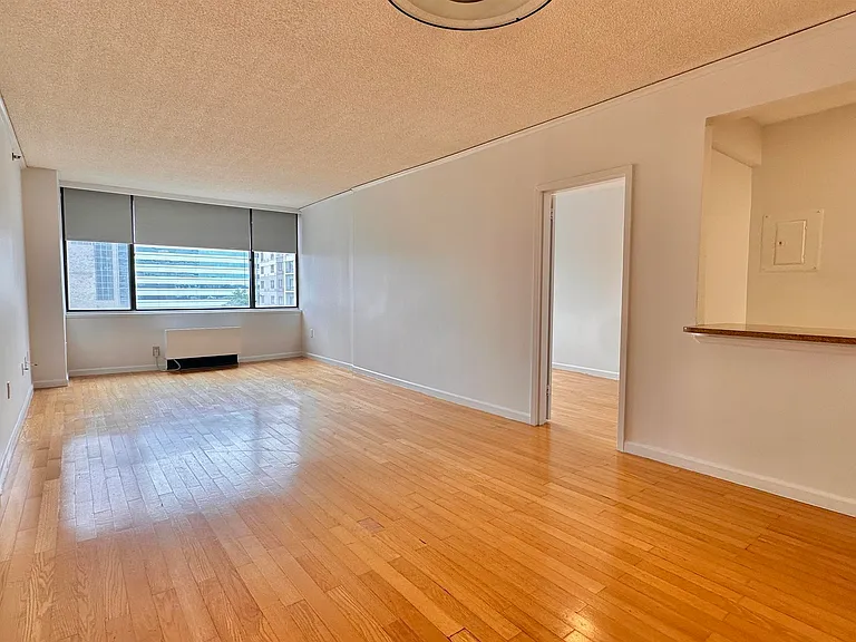 45 River Dr S #803 — Photo 2