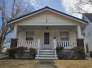1718 SW Randolph Ave, Topeka, KS 66604