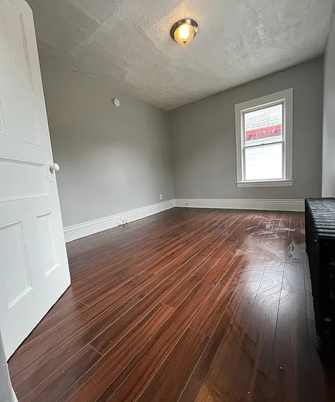 1560 E Main St #2 — Photo 1