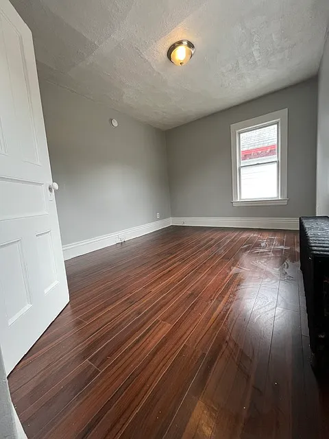 1560 E Main St #2