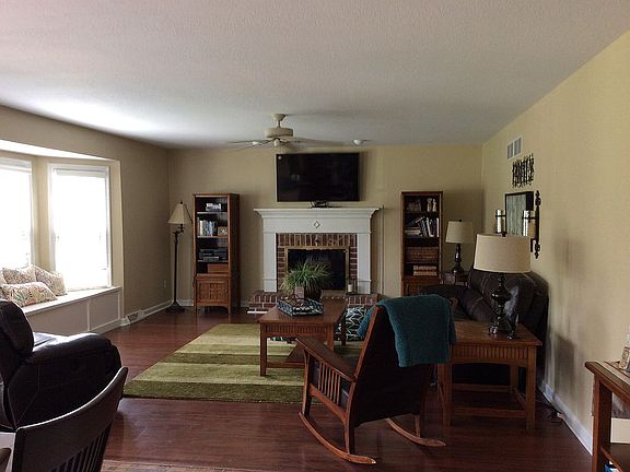 5th image of 7060 Saint Ursula Dr