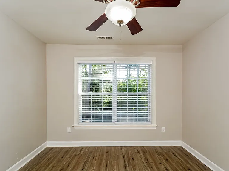 225 Braxcarr St — Photo 14