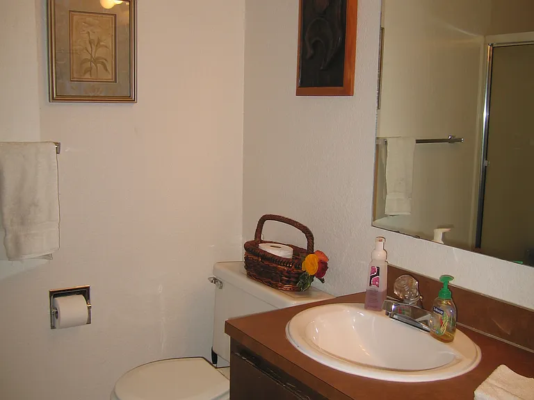 1422 NW 59th St #5 — Photo 7