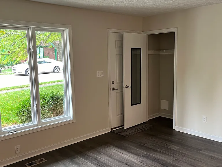 16 Woodacre Dr — Photo 5