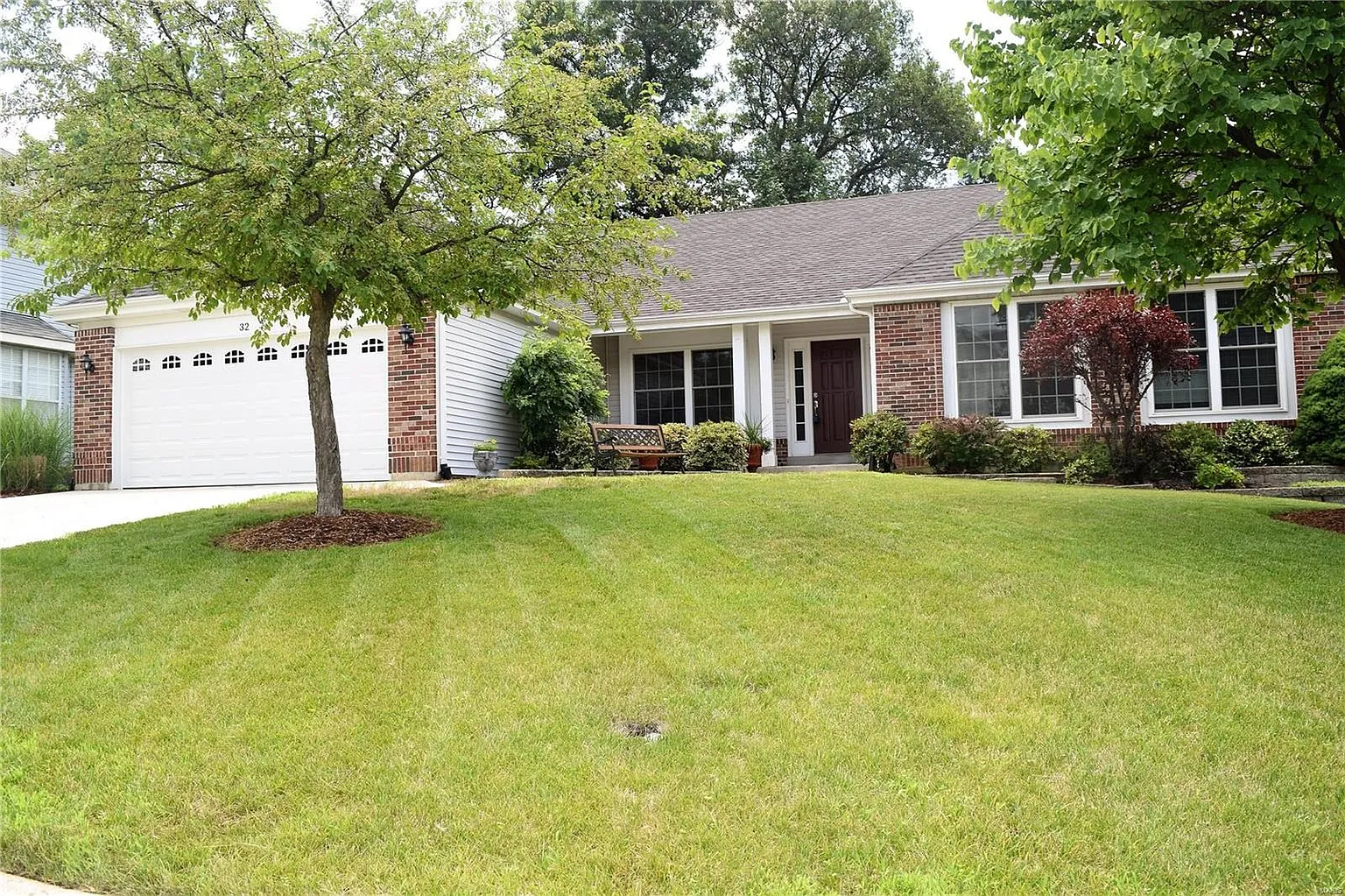 32 Winding Stair Way photo 1