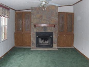2nd image of 915 Maddox Farm Rd