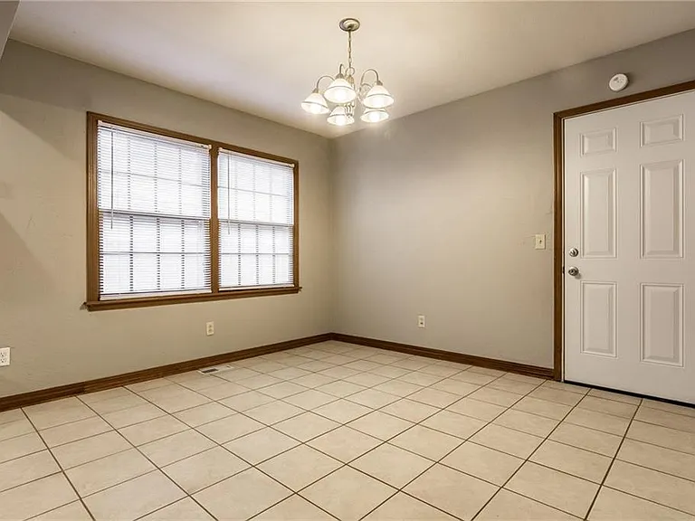 9913 Sunnymeade Pl — Photo 3