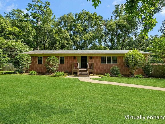 3rd image of 406 Piedmont Dr