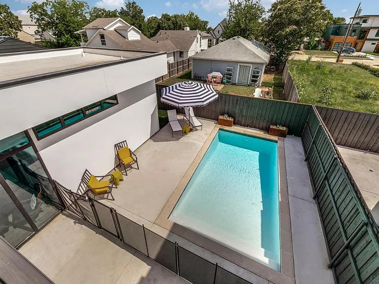 4438 Bonham St — Photo 39