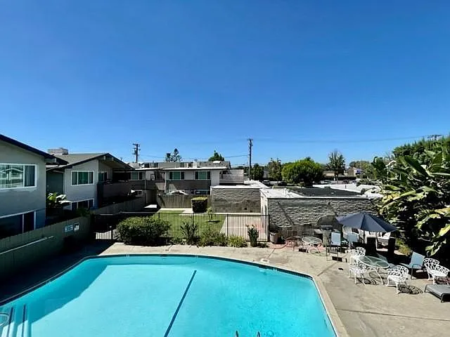 16501 Alliance Avenue — Photo 2