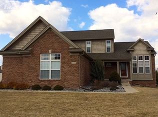 4293 Newark Cir, Grand Blanc, MI 48439