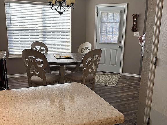 4th image of 8630 Sunpoint Rd